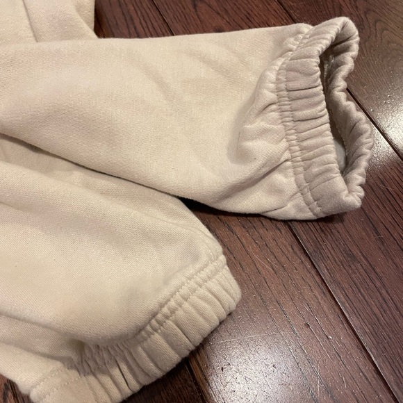 Gap Sweatpants - Picture 3 of 4